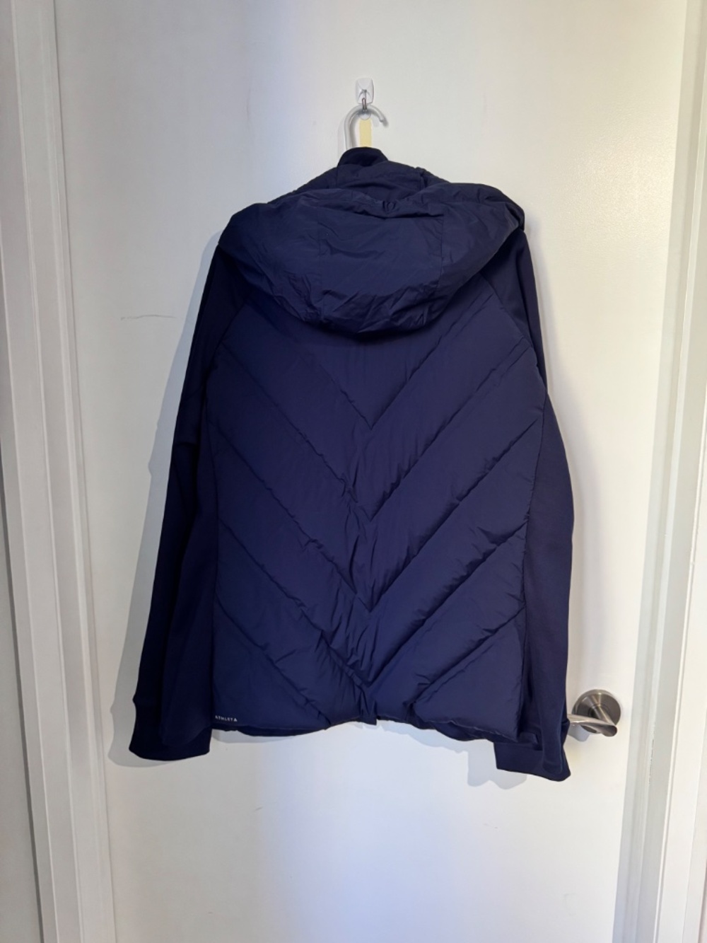 Athleta - Inlet Apex jacket - Picture 2 of 8
